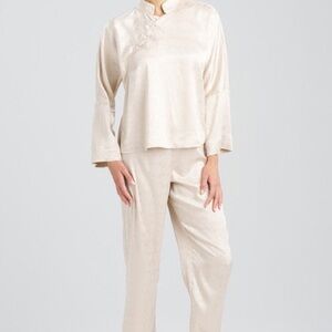 Natori Cream Patterned Garment and top  set